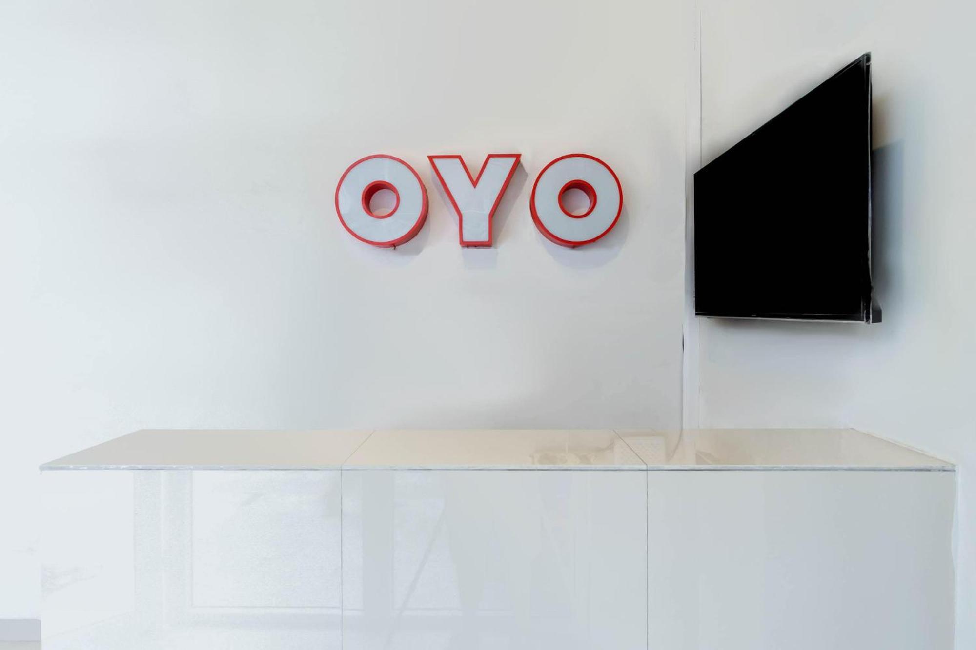 Super Oyo 2345 Homestay Jaya Medan Extérieur photo